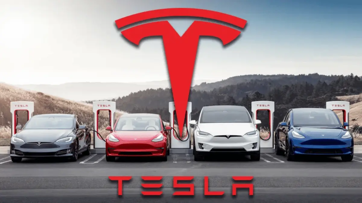 Tesla: Ứng dụng Big Data & AI vào sản xuất